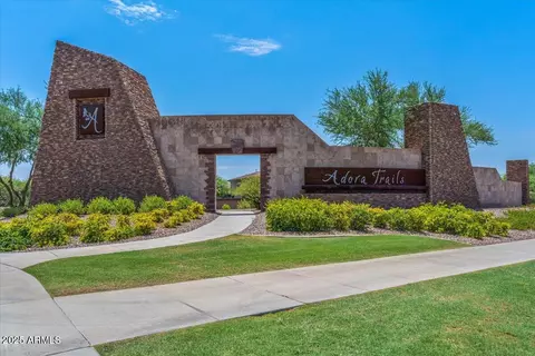 View/Area - 2009 E Lindrick Dr, Gilbert, AZ 85298 photo 3 of 11