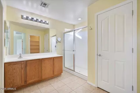 Bath - 2009 E Lindrick Dr, Gilbert, AZ 85298 photo 1 of 4