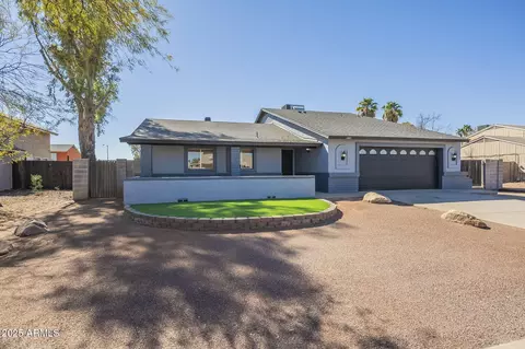 6841 W Yucca St, Peoria, AZ 85345