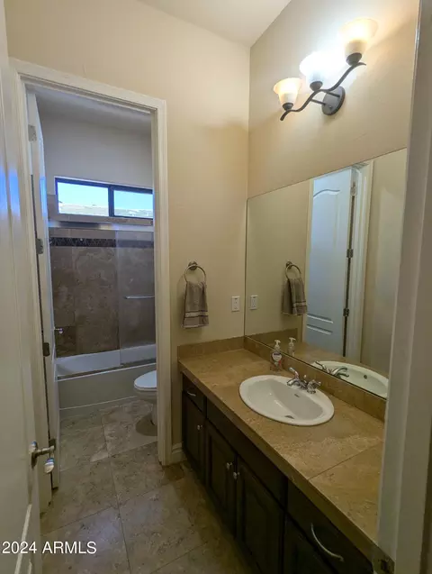 Bath - 3212 E Constance Way, Phoenix, AZ 85042 photo 2 of 6