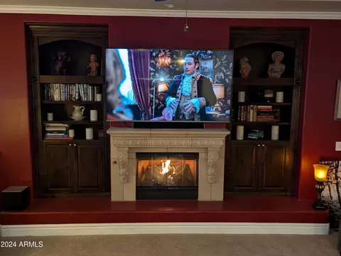 Living - 3212 E Constance Way, Phoenix, AZ 85042 photo 2 of 2