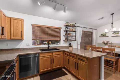 2106 E 39th Ave, Apache Junction, AZ 85119 photo 11
