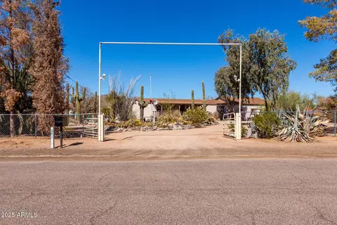 646 W Windsong St, Apache Junction, AZ 85120