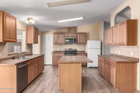 646 W Windsong St, Apache Junction, AZ 85120 photo 15