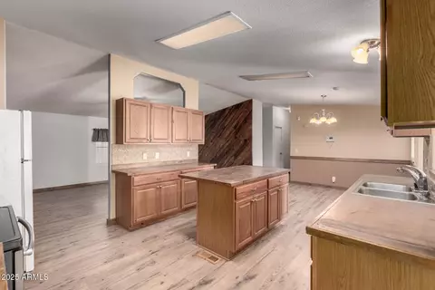 646 W Windsong St, Apache Junction, AZ 85120 photo 18