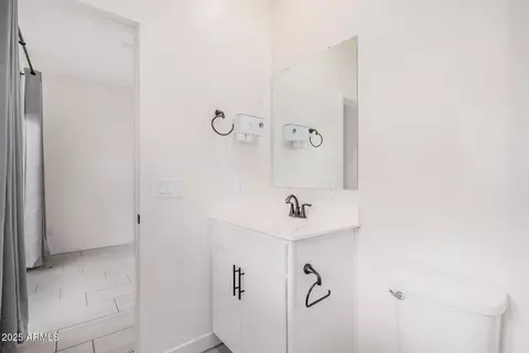 8188 N 22nd Dr, Phoenix, AZ 85021 photo 8