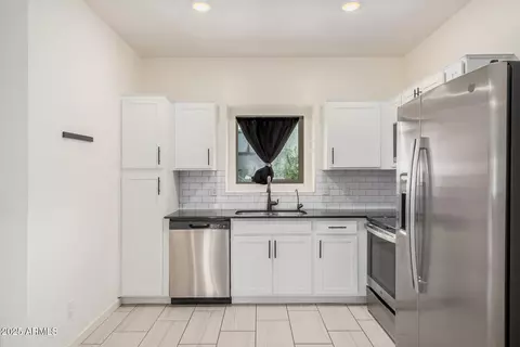 8188 N 22nd Dr, Phoenix, AZ 85021 photo 13