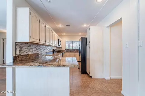 Kitchen - 1819 E Colter St, Phoenix, AZ 85016 photo 1 of 5
