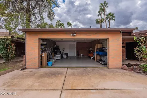Exterior - 1819 E Colter St, Phoenix, AZ 85016 photo 4 of 8