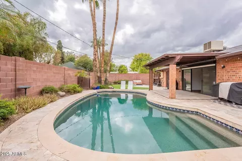 Exterior - 1819 E Colter St, Phoenix, AZ 85016 photo 5 of 8