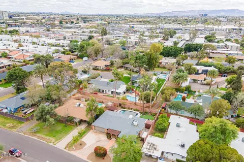 View/Area - 1819 E Colter St, Phoenix, AZ 85016 photo 6 of 6