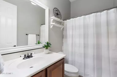 Bath - 2215 E La Costa Dr, Gilbert, AZ 85298 photo 4 of 4
