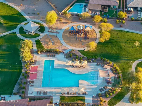 View/Area - 2215 E La Costa Dr, Gilbert, AZ 85298 photo 3 of 5