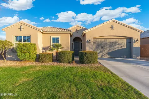 Exterior - 2215 E La Costa Dr, Gilbert, AZ 85298 photo 4 of 4