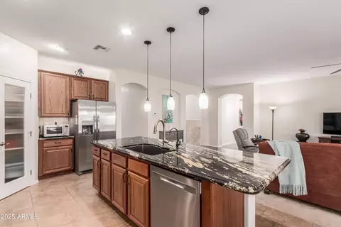Kitchen - 3020 E Tiffany Way, Gilbert, AZ 85298 photo 2 of 5