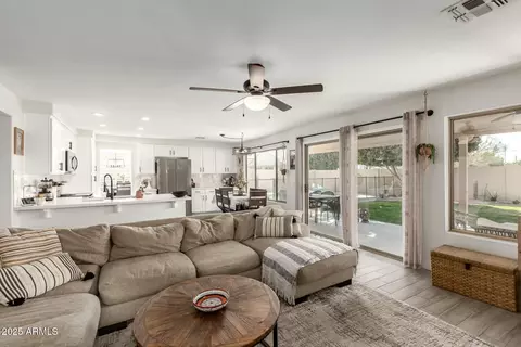 1883 E Tremaine Ave, Gilbert, AZ 85234 photo 7