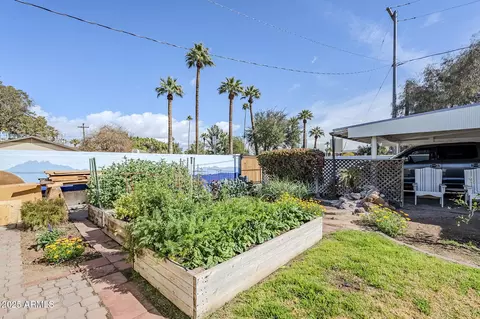 Exterior - 3015 N 8th Ave, Phoenix, AZ 85013 photo 7 of 12