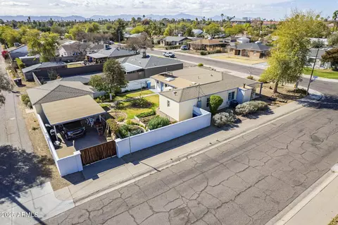 View/Area - 3015 N 8th Ave, Phoenix, AZ 85013 photo 5 of 13