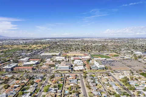 View/Area - 3015 N 8th Ave, Phoenix, AZ 85013 photo 10 of 13