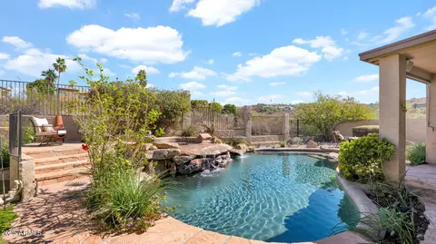 Exterior - 1302 E Voltaire Ave, Phoenix, AZ 85022 photo 7 of 10