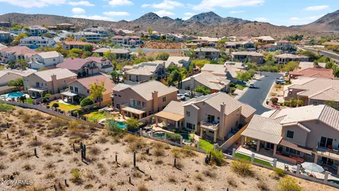 View/Area - 1302 E Voltaire Ave, Phoenix, AZ 85022 photo 4 of 8