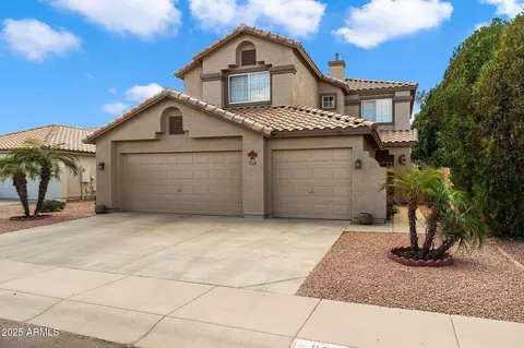 827 W Kesler Ln, Chandler, AZ 85225