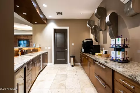 2211 E Camelback Rd #601, Phoenix, AZ 85016 photo 58