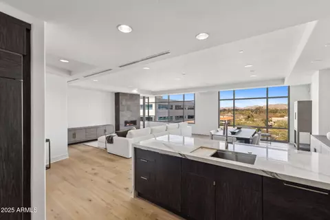 2211 E Camelback Rd #601, Phoenix, AZ 85016 photo 11