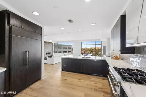 2211 E Camelback Rd #601, Phoenix, AZ 85016 photo 10