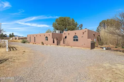 9027 E Hereford Rd, Hereford, AZ 85615 photo 2