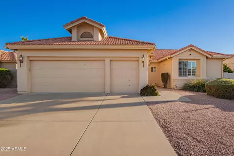 10901 E Sunnydale Dr, Sun Lakes, AZ 85248