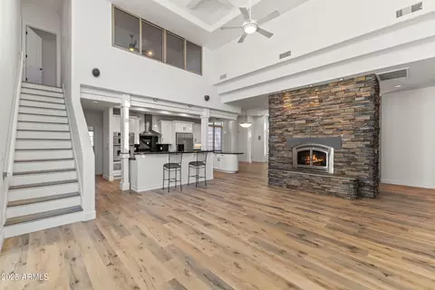 Living - 302 W Stella Ln, Phoenix, AZ 85013 photo 6 of 6