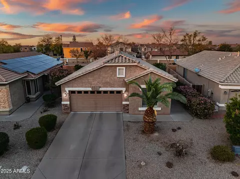 1013 S Hazel Ct, Gilbert, AZ 85296 photo 3