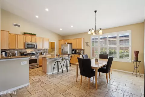 1013 S Hazel Ct, Gilbert, AZ 85296 photo 7
