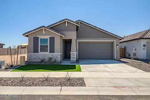 917 W Macaw Dr, Queen Creek, AZ 85140
