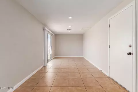 Living - 13232 N 40th Pl, Phoenix, AZ 85032 photo 5 of 5