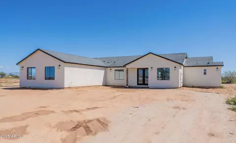 29041 N Beggars Canyon Dr, Florence, AZ 85132
