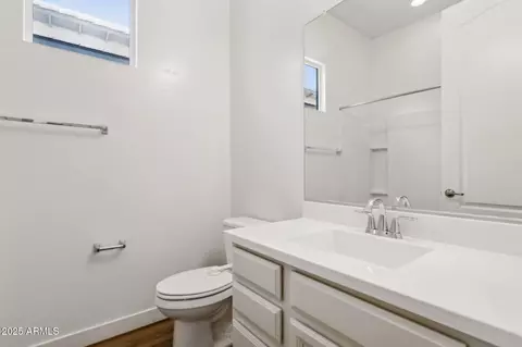 942 E Paseo Way, Phoenix, AZ 85042 photo 24