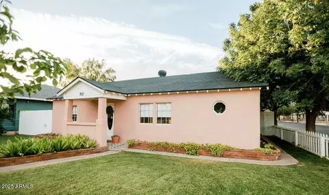 Exterior - 102 W Washington Ave, Gilbert, AZ 85233 photo 2 of 7
