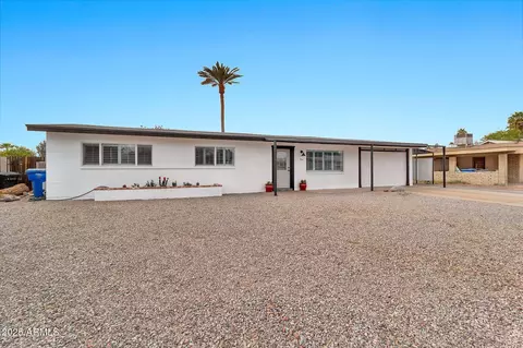 934 S Roslyn Pl, Mesa, AZ 85208