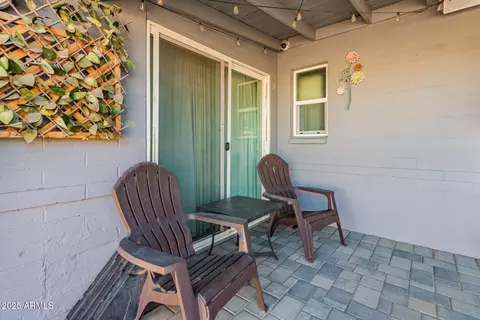 Exterior - 2328 W Echo Ln, Phoenix, AZ 85021 photo 4 of 10