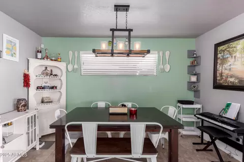 Dining - 2328 W Echo Ln, Phoenix, AZ 85021 photo 1 of 1