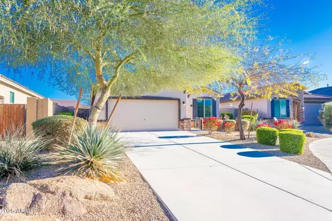 17563 W Summit Dr, Goodyear, AZ 85338 photo 4