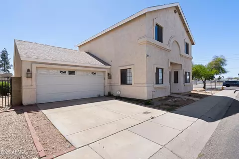 2051 W Ronald Rd, Phoenix, AZ 85029