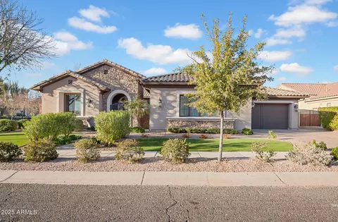 346 W Alamosa Dr, Chandler, AZ 85248