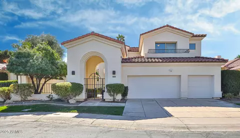 7667 E Krall St, Scottsdale, AZ 85250