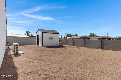 Exterior - 2250 S Descanso Rd, Apache Junction, AZ 85119 photo 5 of 5