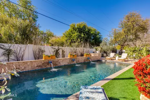 3647 Elm St, Phoenix, AZ 85018 photo 3