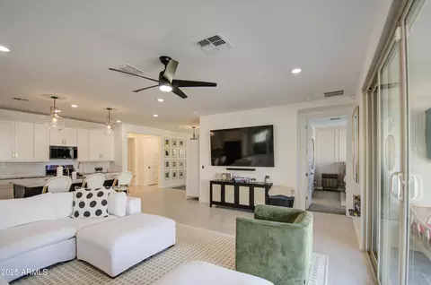 9818 E Talon Ave, Mesa, AZ 85212 photo 4