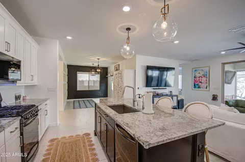 9818 E Talon Ave, Mesa, AZ 85212 photo 12
